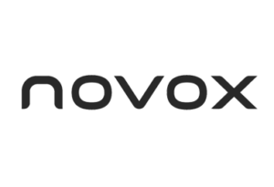 NOVOX Logo Novox, affichant un design minimaliste avec le nom de la marque en noir sur un fond blanc.