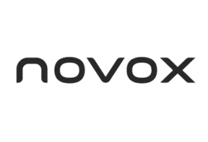 NOVOX Logo Novox, affichant un design minimaliste avec le nom de la marque en noir sur un fond blanc.